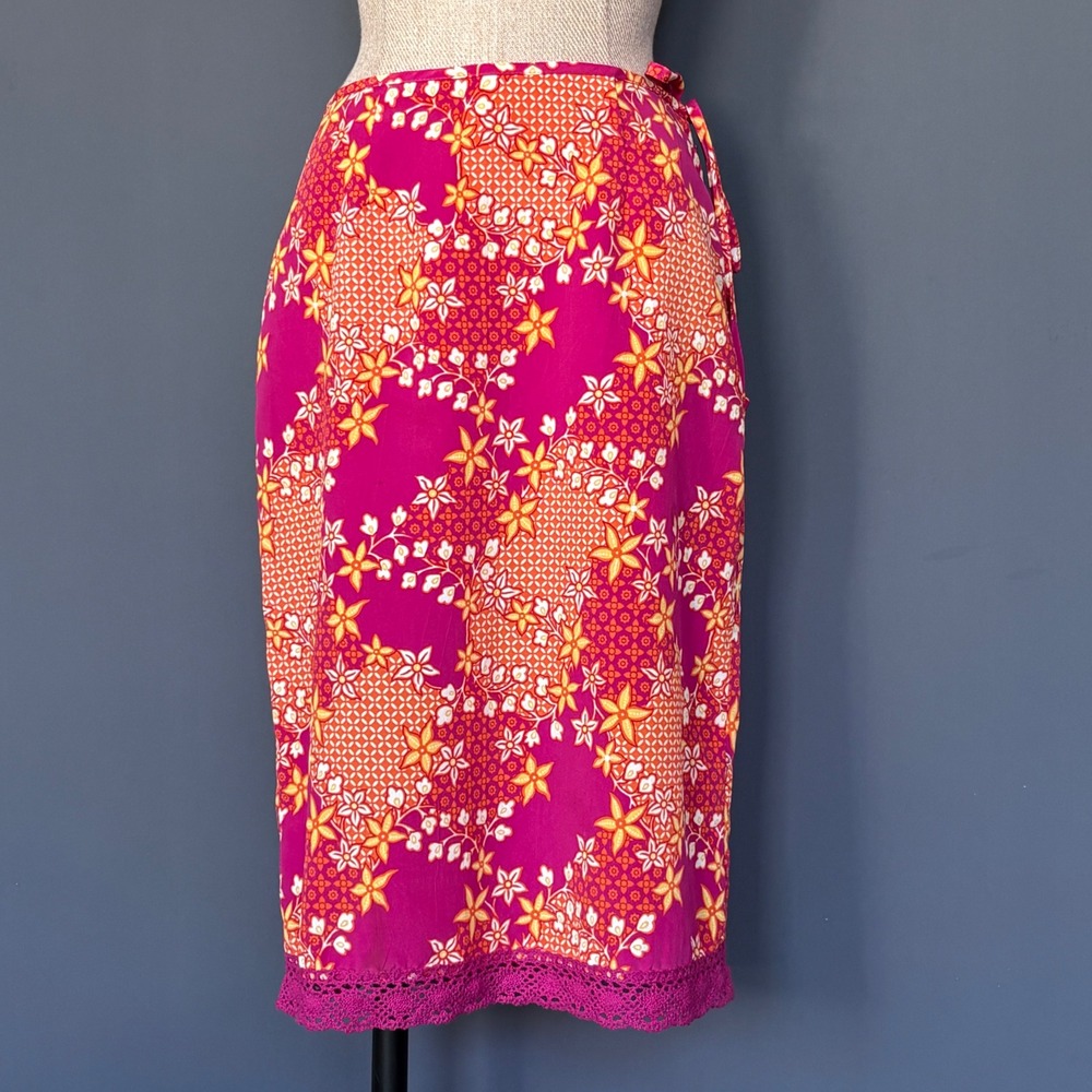 Vintage 90s Heart Moon Star Batik Midi Skirt | Sz S | Fuchsia Floral Lace Y2K